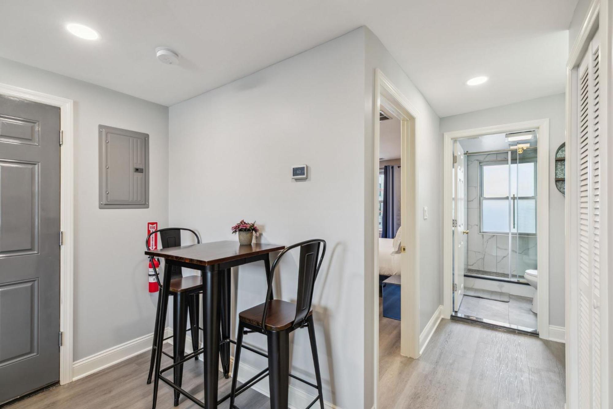 Alina & Fanny - Philadelphia Callowhill Exterior photo