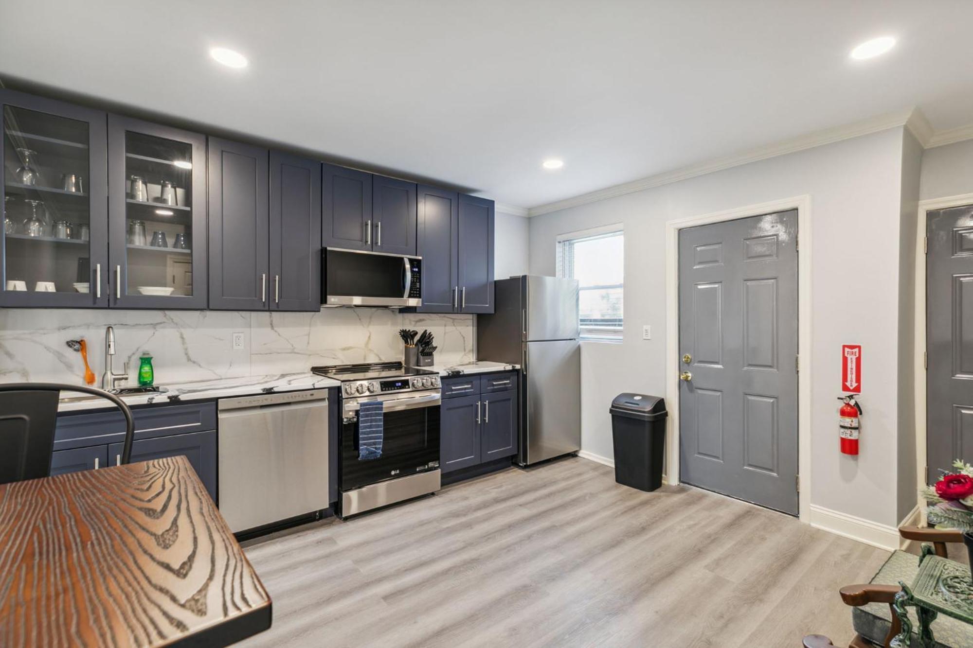 Alina & Fanny - Philadelphia Callowhill Exterior photo